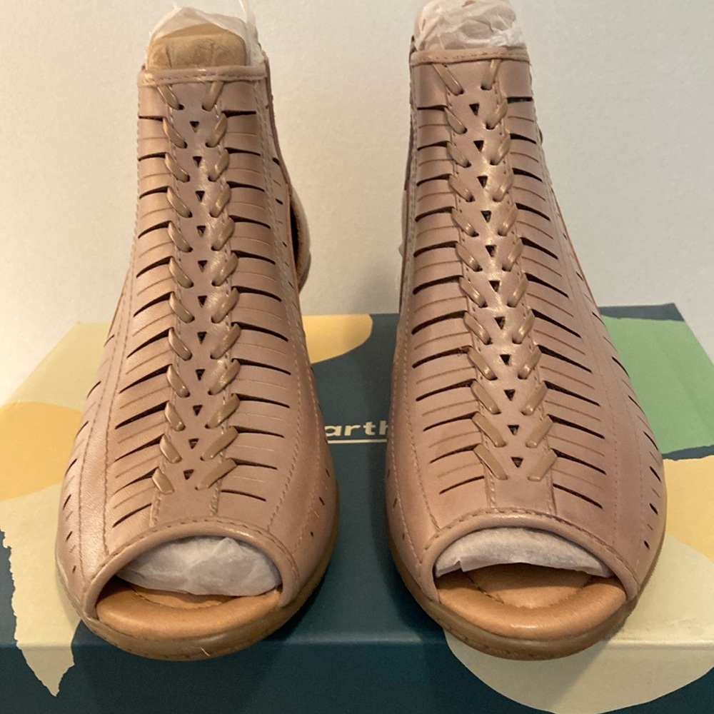 Earth Leather Sandals Vicki Heeled Cut-Out Pecan Tan 9W - Picture 2 of 15